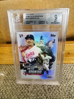 Brooks Lee #HA-12 2025 Topps Series 1 Baseball - Celebration Series Home Field Advantage