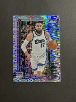 Jonas Valančiūnas #206 2025-26 Topps Chrome Basketball